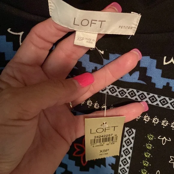 NWT…Brand New Loft Dress with Bell Sleeves Size XSP - Picture 3 of 4